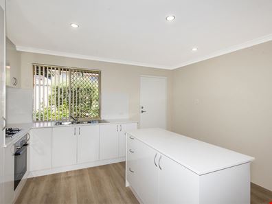 12/39 Elizabeth Street, Cloverdale WA 6105