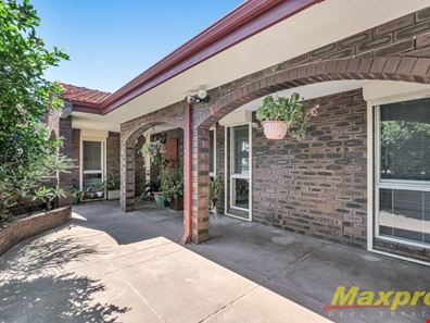 6 Camelia Court, Ferndale WA 6148