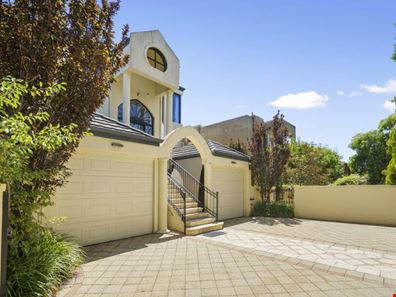 3/11 The Avenue, Crawley WA 6009