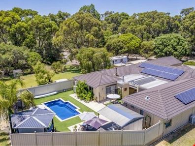 44 Trenant Park Gardens, Golden Bay WA 6174