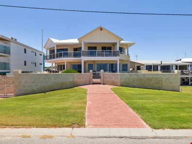 7 Cunliffe Street, Lancelin WA 6044