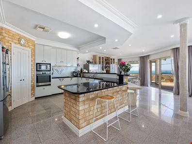 7 Cunliffe Street, Lancelin WA 6044