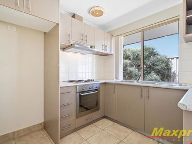 6 Davesia Mews, Ferndale WA 6148