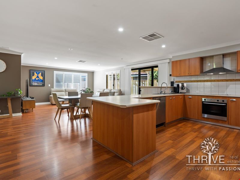 44 Kooralbyn Valley Crescent, Jandakot WA 6164