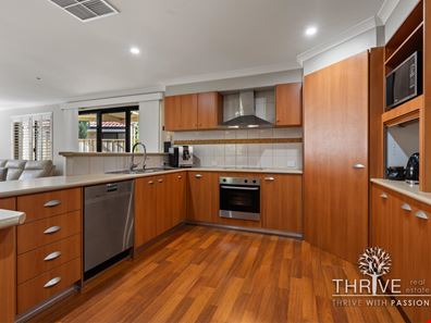 44 Kooralbyn Valley Crescent, Jandakot WA 6164