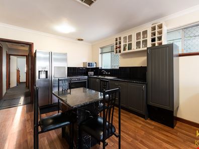 149A Safety Bay Rd, Shoalwater WA 6169
