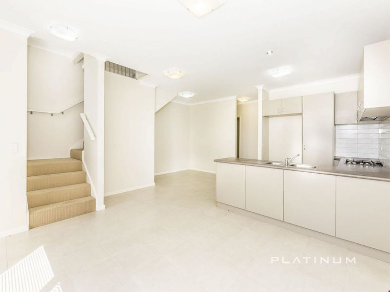 5/174 Fairway Circle, Connolly WA 6027