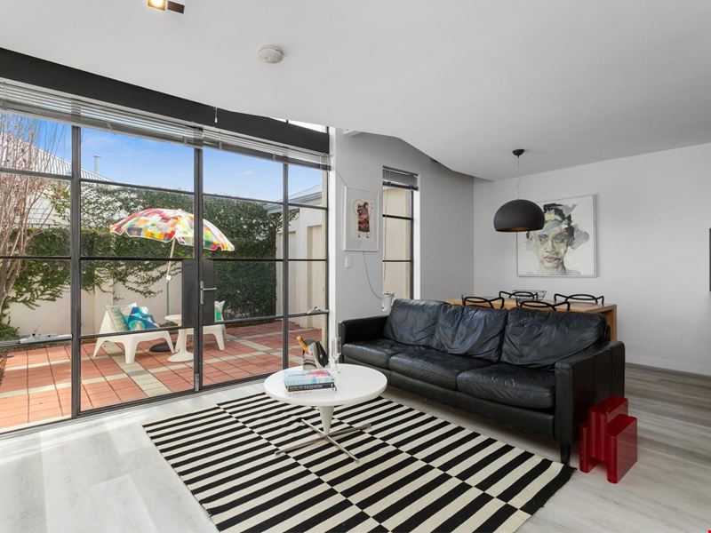 4/150 Cambridge Street, West Leederville WA 6007