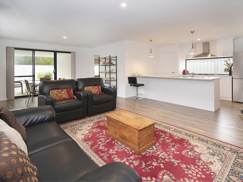 15/700 Caves Road, Marybrook WA 6280