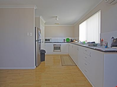 20/2 Casuarina Crescent, Jurien Bay WA 6516