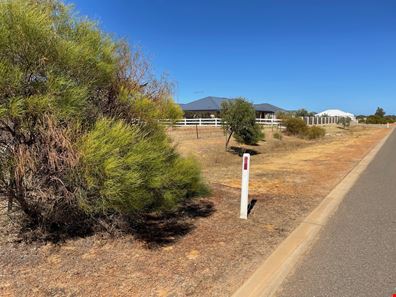 28 Dorset Drive, Deepdale WA 6532