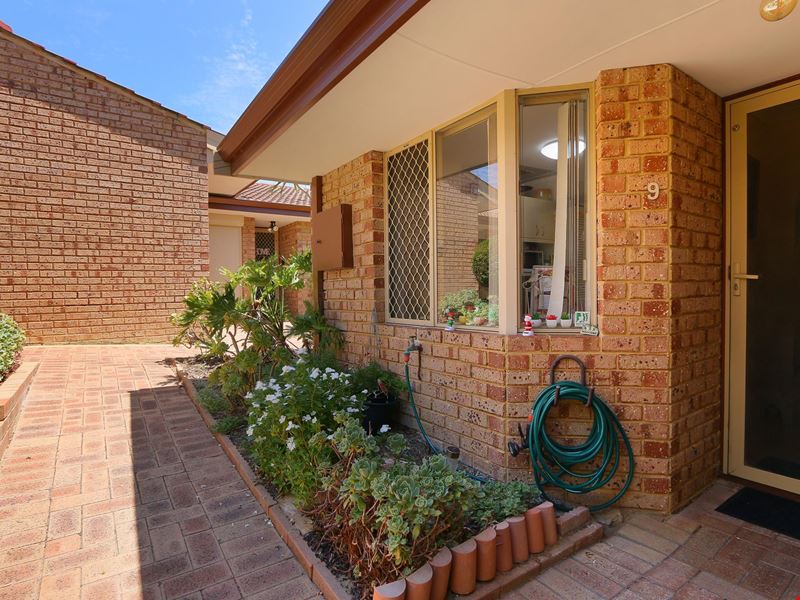 9/11-15 Petterson Avenue, Samson WA 6163