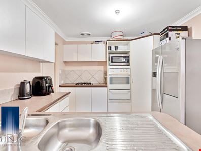 2/43 Leach  Avenue, Riverton WA 6148