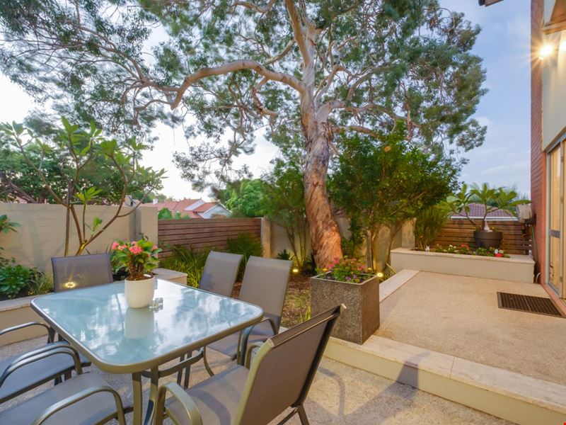 1/36 Martin Avenue, Nedlands WA 6009