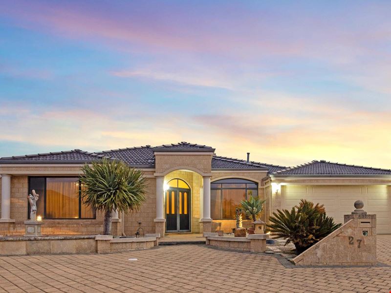 27 Boynton Gardens, Iluka WA 6028