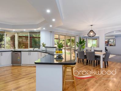 5045 Richardson Road, Stoneville WA 6081