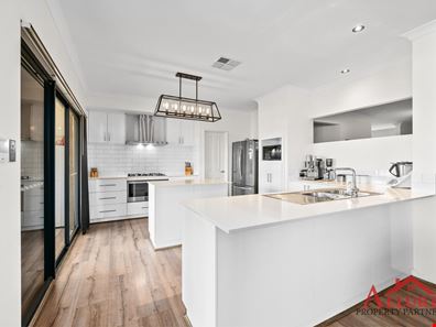 24 Lucca Lane, Oakford WA 6121