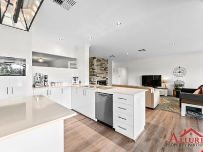 24 Lucca Lane, Oakford WA 6121