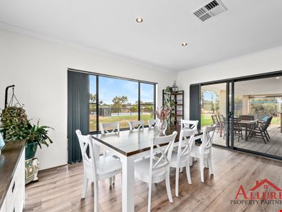 24 Lucca Lane, Oakford WA 6121