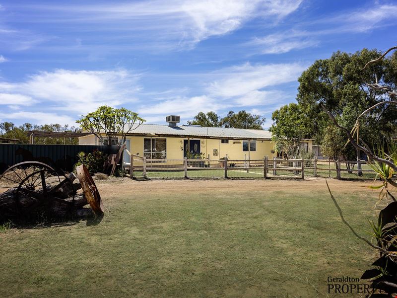13 Rowan Road, Woorree WA 6530
