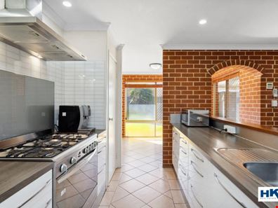 2 Elbrus Way, Caversham WA 6055