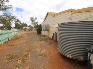 28 Watson Street, Mount Magnet WA 6638