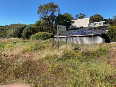 10 MINDEROO CRESCENT, Golden Bay WA 6174