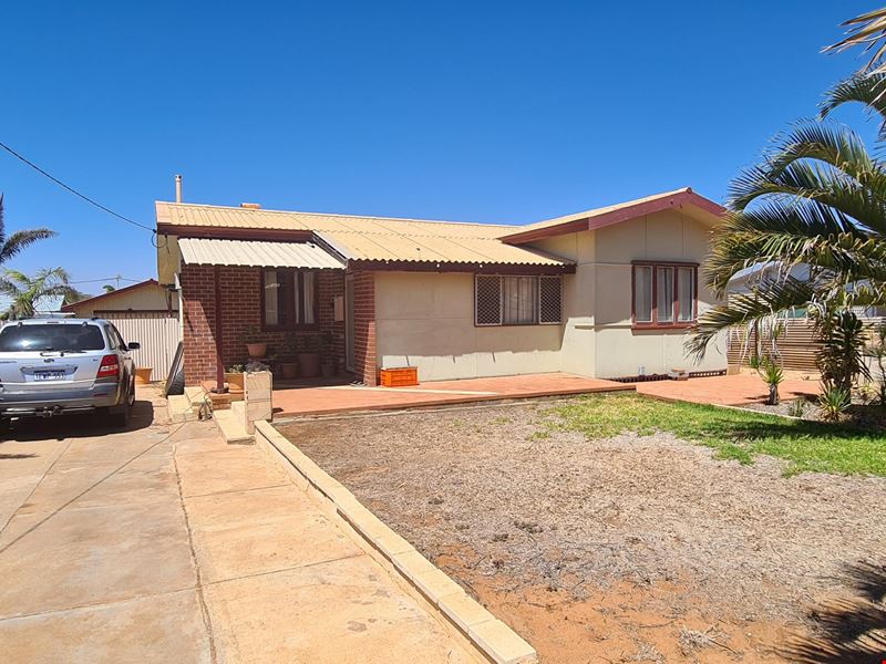 27 McLeod Street, Carnarvon WA 6701