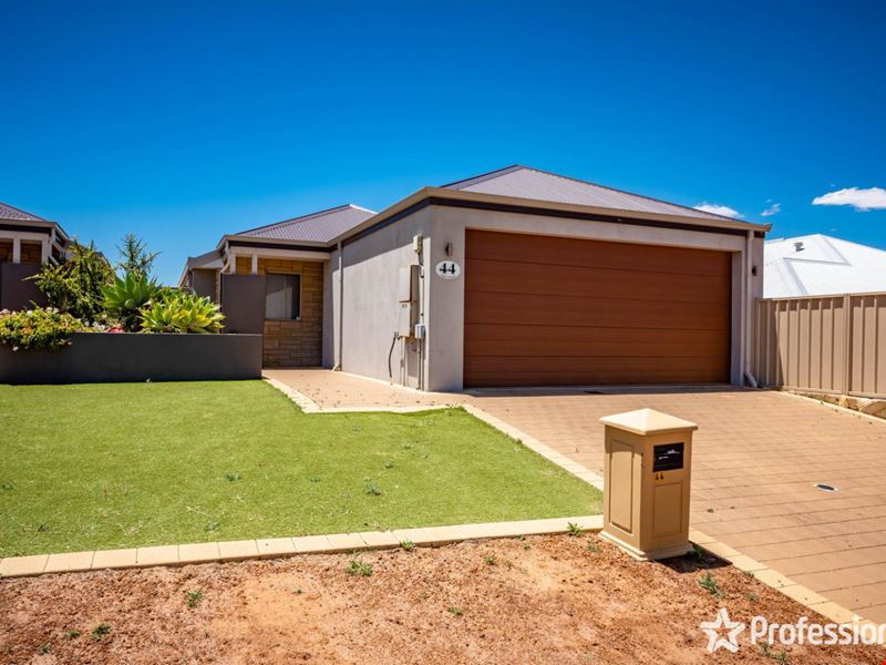 44 Derna Parade, Wandina WA 6530