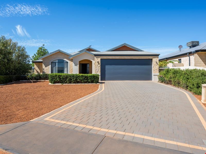 44 Longmore Parade, Broadwood WA 6430
