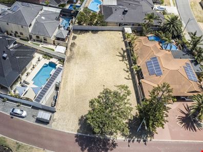 4 Baffin Lane, Iluka WA 6028