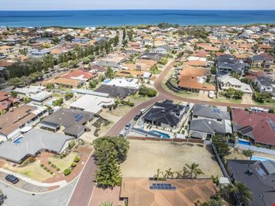 4 Baffin Lane, Iluka WA 6028