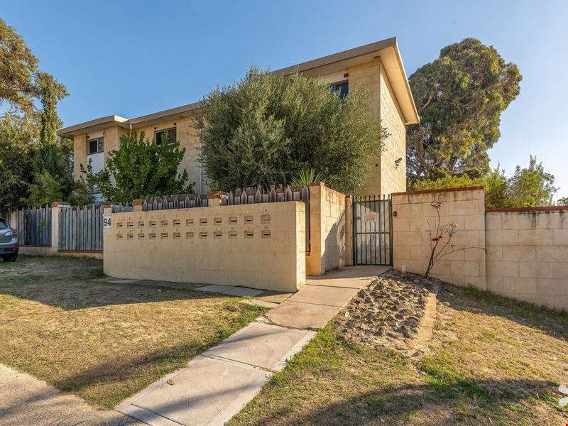2/94 Lefroy Road, Beaconsfield WA 6162