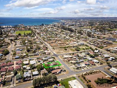 118 Francis Street, Beachlands WA 6530