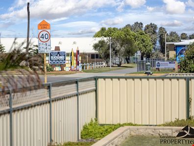 118 Francis Street, Beachlands WA 6530