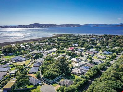 76 Wilson Street, Little Grove WA 6330
