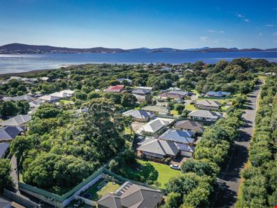 76 Wilson Street, Little Grove WA 6330