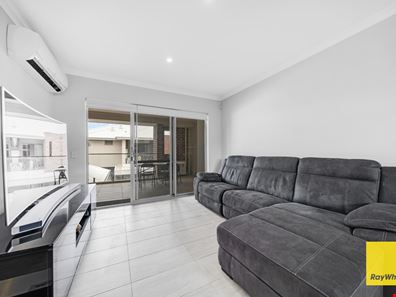 7/300 Drake Street, Morley WA 6062