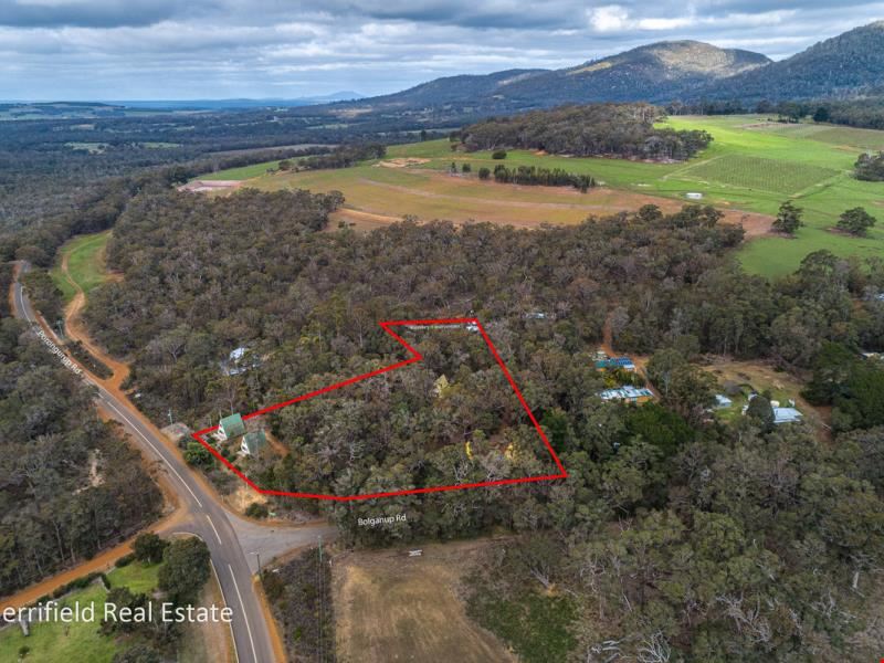 3 Bolganup Road, Porongurup WA 6324