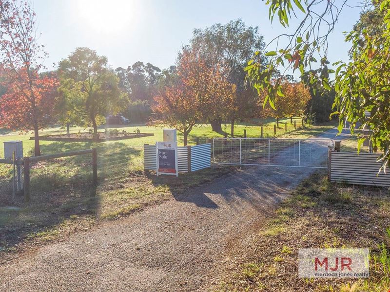 54 Walker Road, Serpentine WA 6125