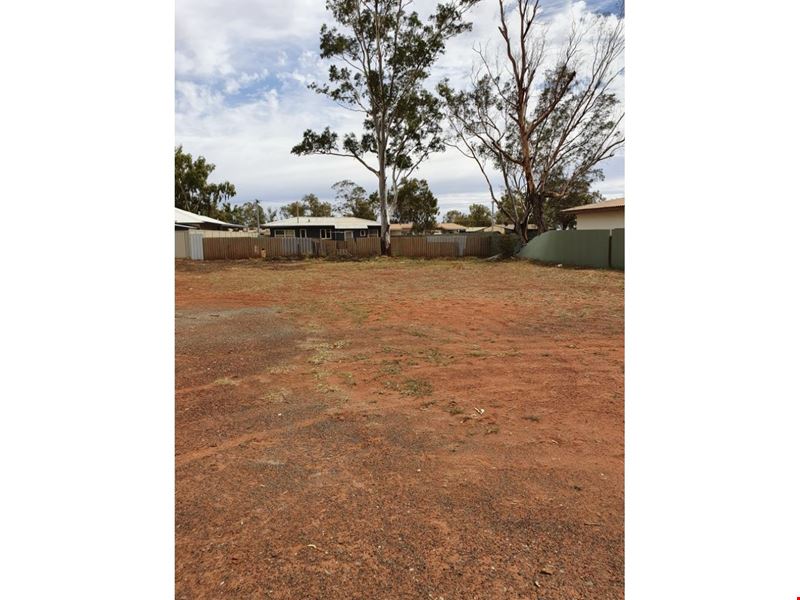 6 Boomerang Street, Laverton WA 6440