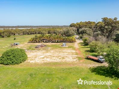 192 Newnham Road, Lake Clifton WA 6215