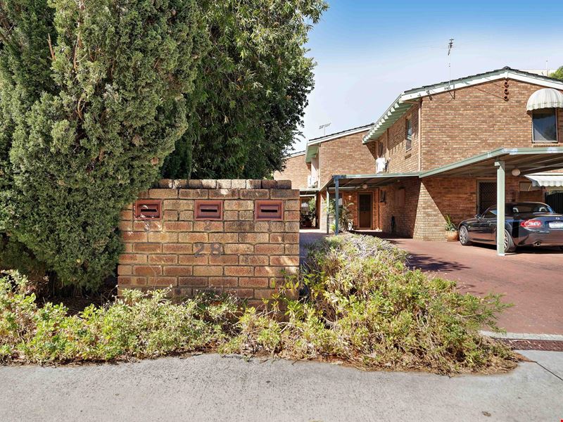 2/28 Violet Grove, Shenton Park WA 6008