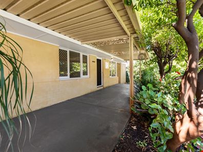 18 Broun Avenue, Bedford WA 6052