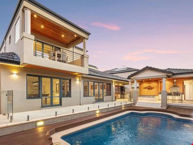 5 Discovery Circuit, Iluka WA 6028