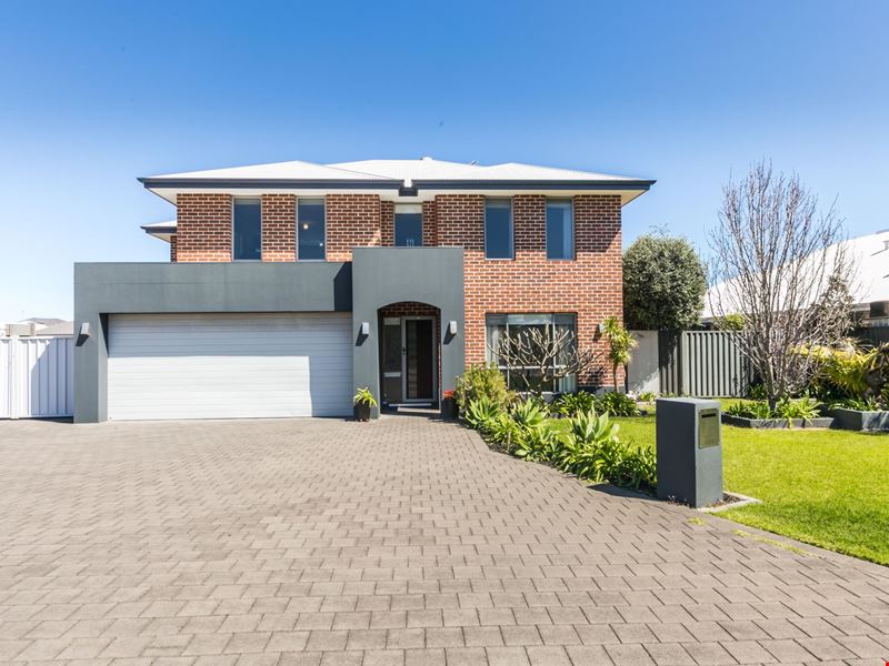 36 Coogee Road, Lake Coogee WA 6166