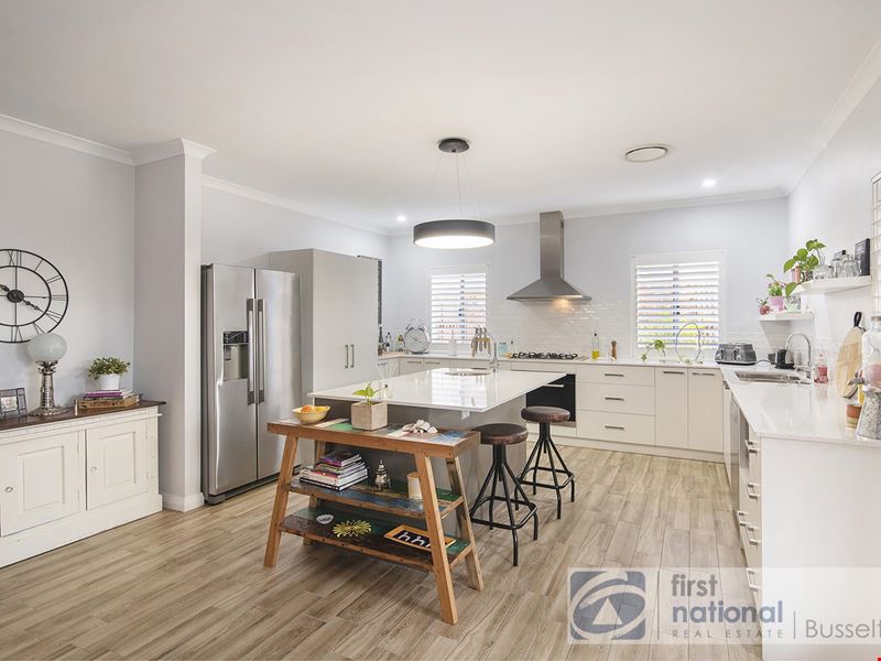 36 Carey Street, Busselton WA 6280