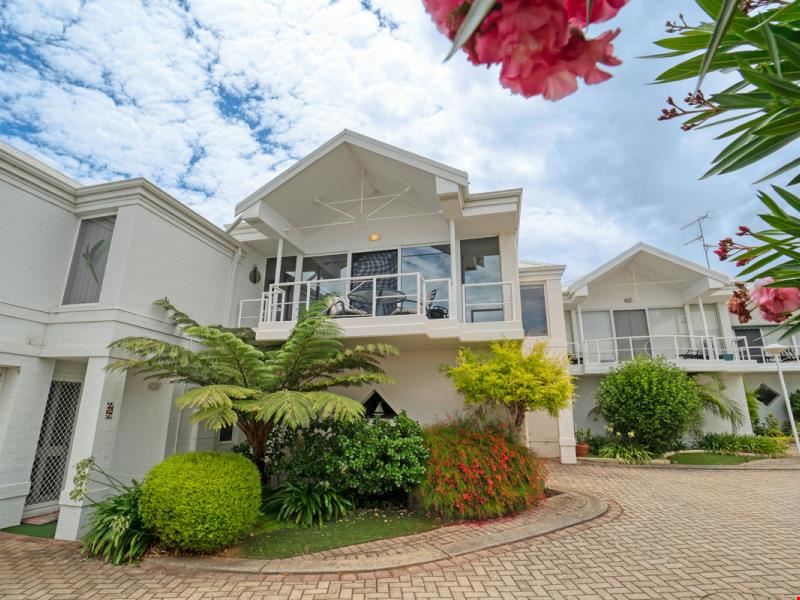 22/1-3 Leslie Street, Dudley Park WA 6210