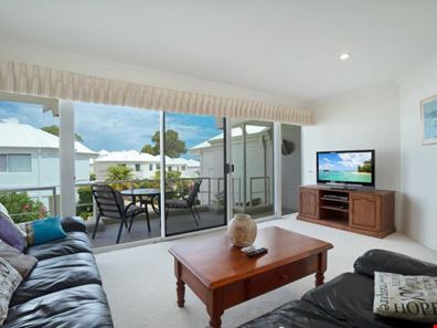 22/1-3 Leslie Street, Dudley Park WA 6210