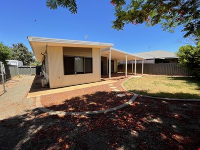 62 Brolga Meander, Nickol WA 6714